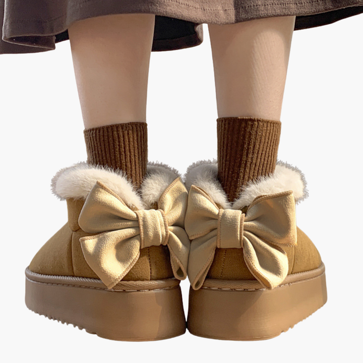 Scarpe ortopediche da donna in pelle scamosciata e fiocco di pelliccia | Altivaro