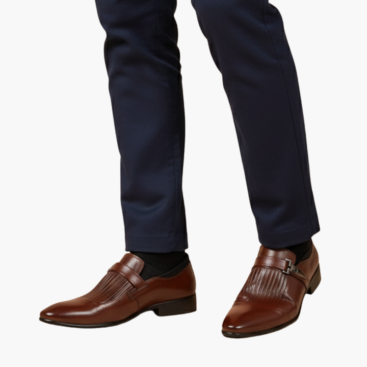 Men's orthopedic shoes, moccasins with metallic details | Altivaro