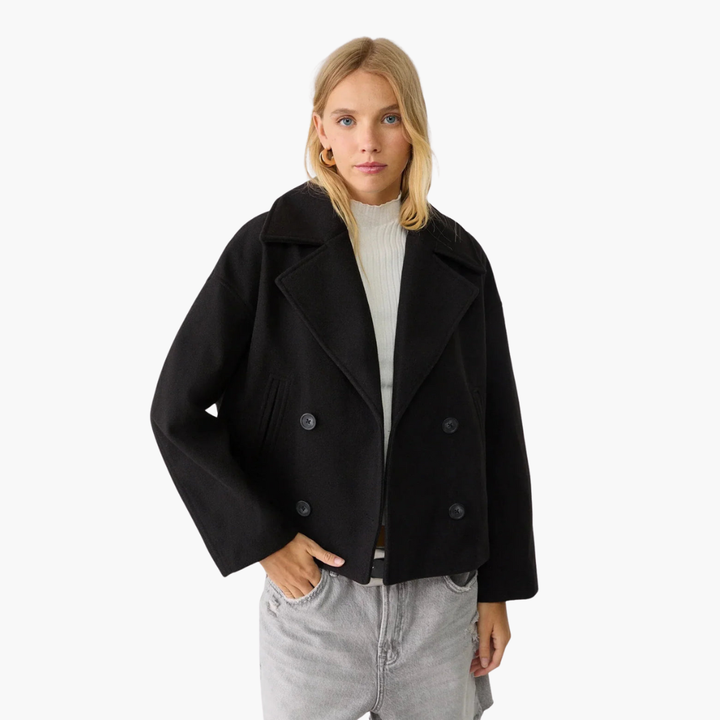 Women's short double-breasted wool coat | Altivaro