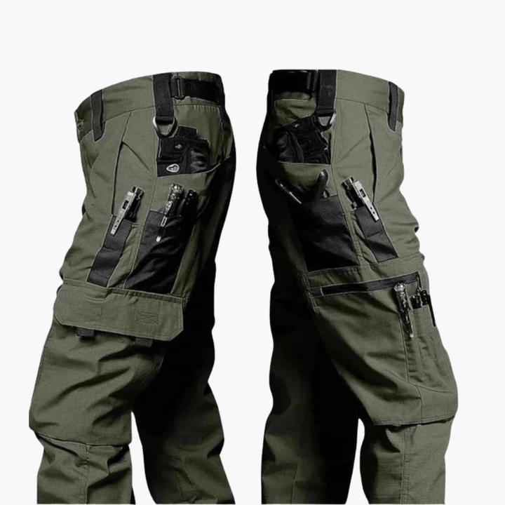 Men's pants with multiple pockets and zippers | Altivaro