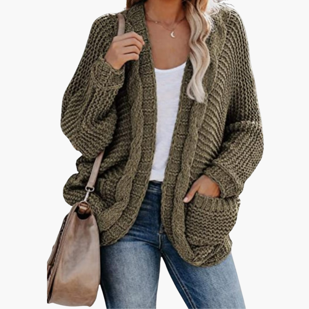 Women's Cardigan in Chunky Knit with Front Pockets | Altivaro