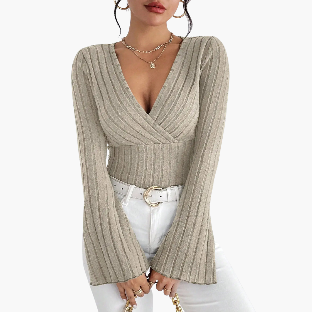 Maglione Donna Scollo a V Maniche Svasate in Maglia Aderente | Altivaro
