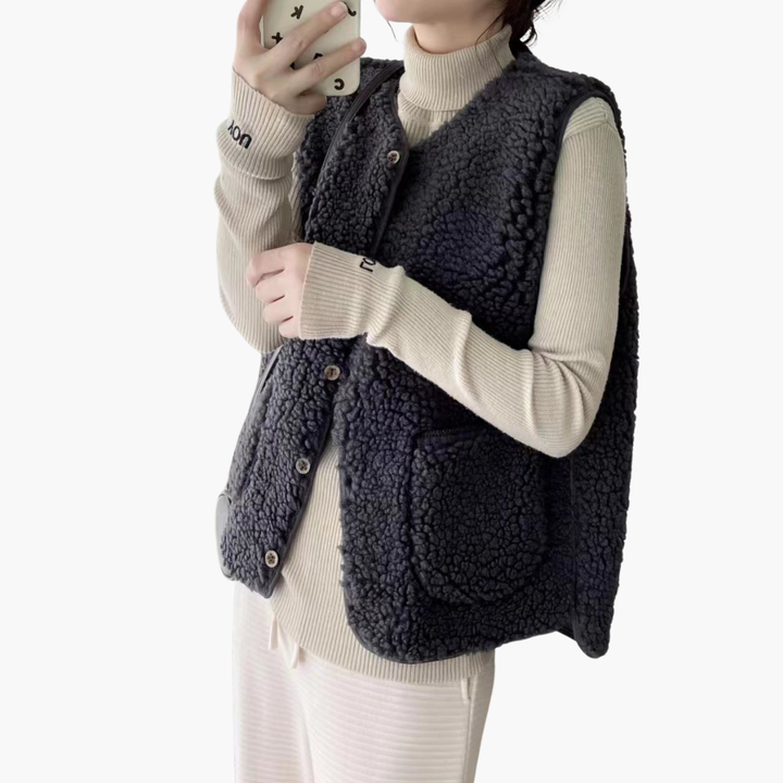 Gilet da Donna in Pelliccia Sintetica con Tasche | Altivaro