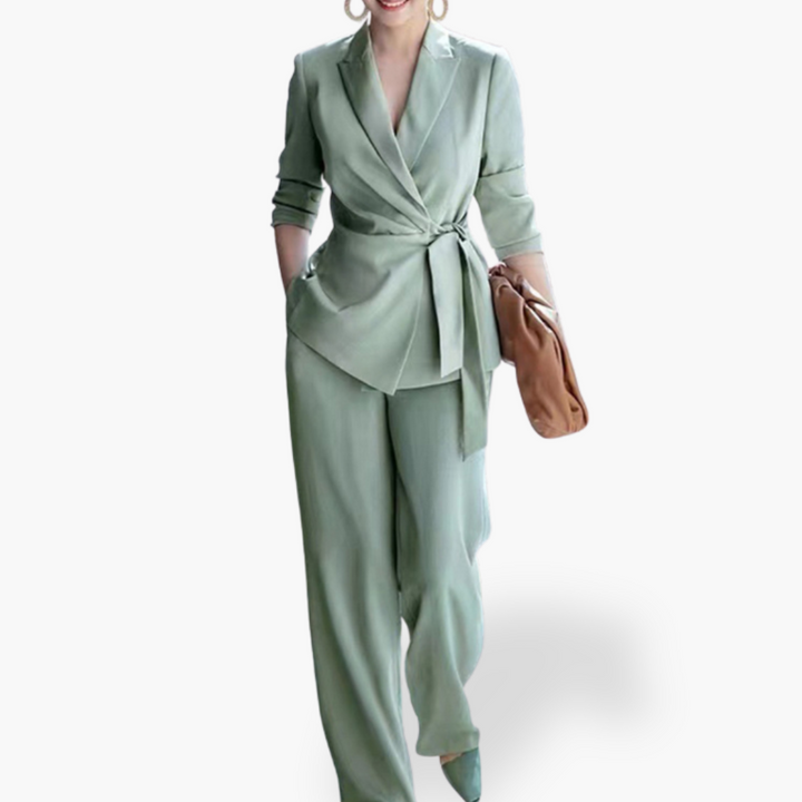 Completo Donna Giacca con Fiocco e Pantaloni | Altivaro