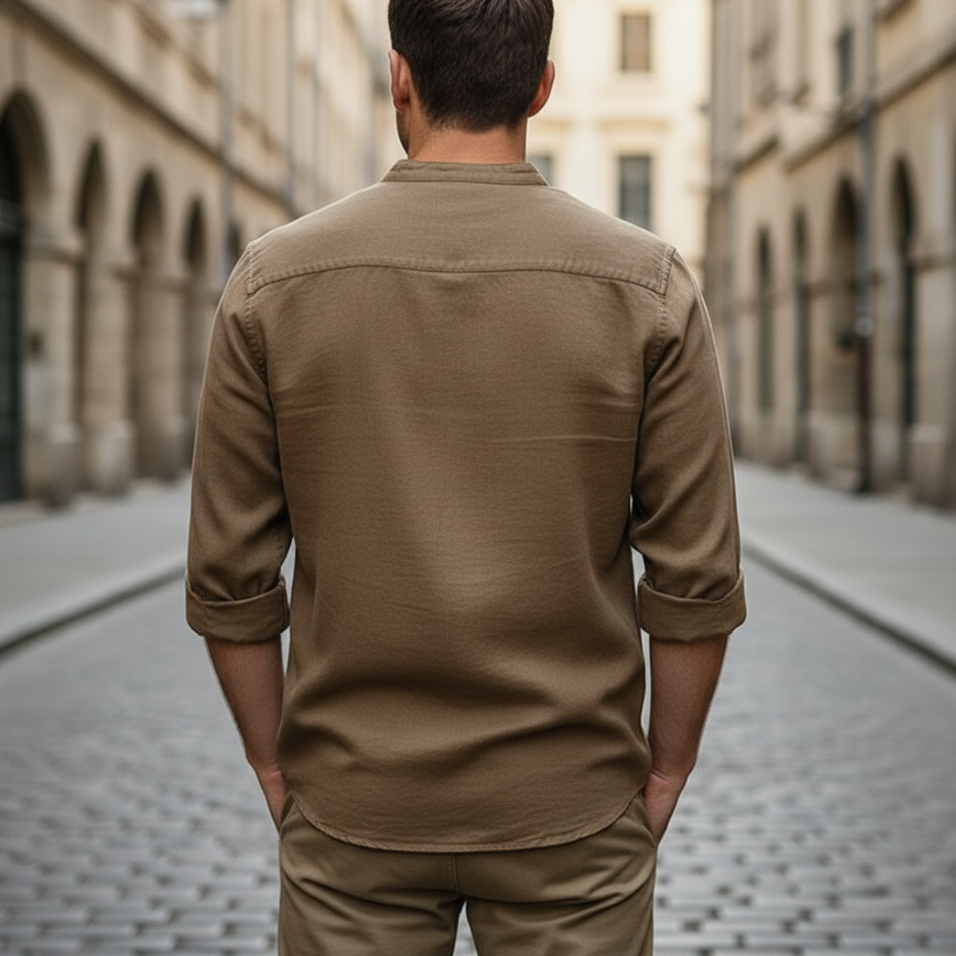 Camicia Uomo in Cotone con Colletto a V e Bottoni | Altivaro