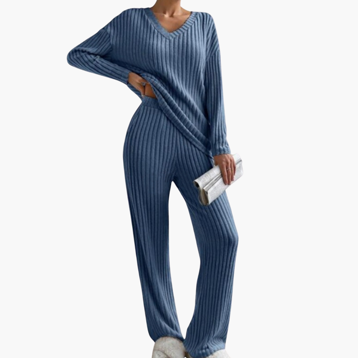Complete Ribbed Knit Sweater and Pants for Women | Altivaro