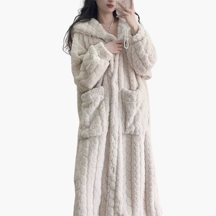 Women's soft fleece winter bathrobe with hood and pockets | Altivaro