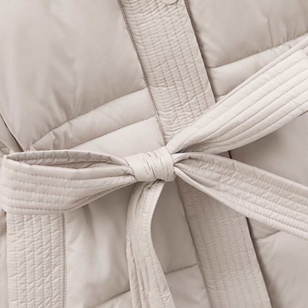 Piumino Donna Invernale con Cintura e Cappuccio | Altivaro
