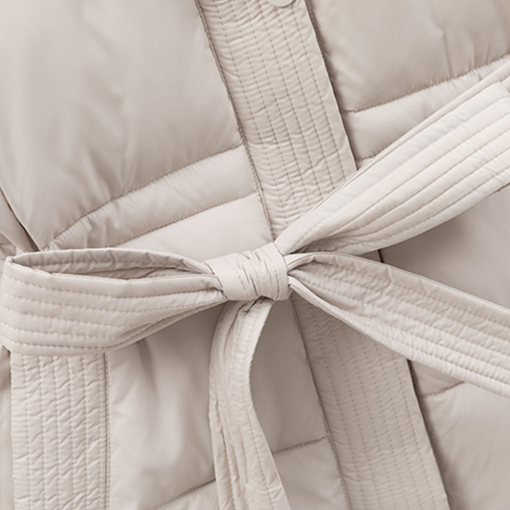 Piumino Donna Invernale con Cintura e Cappuccio | Altivaro