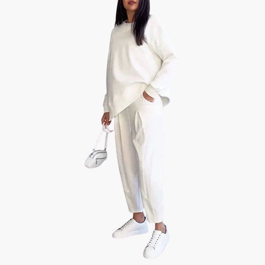 Women's Green Suit with Comfortable Shirt and Pants | Altivaro