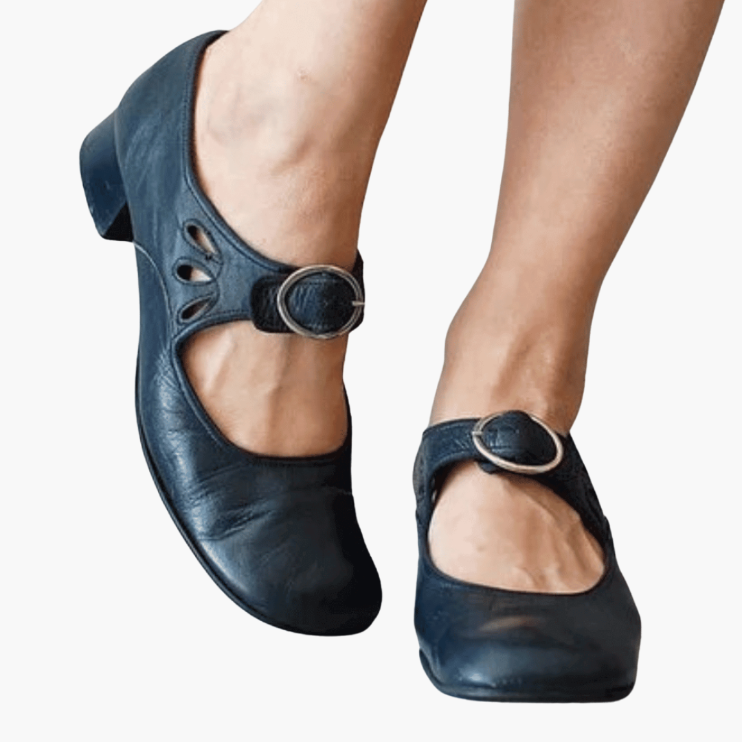 Women's Orthopedic Leather Shoes with Details and Low Heel | Altivaro