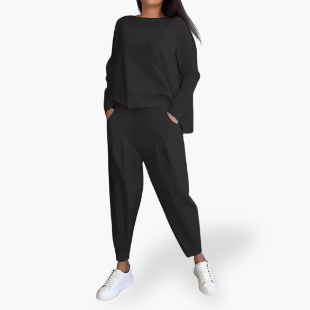 Women's Green Suit with Comfortable Shirt and Pants | Altivaro