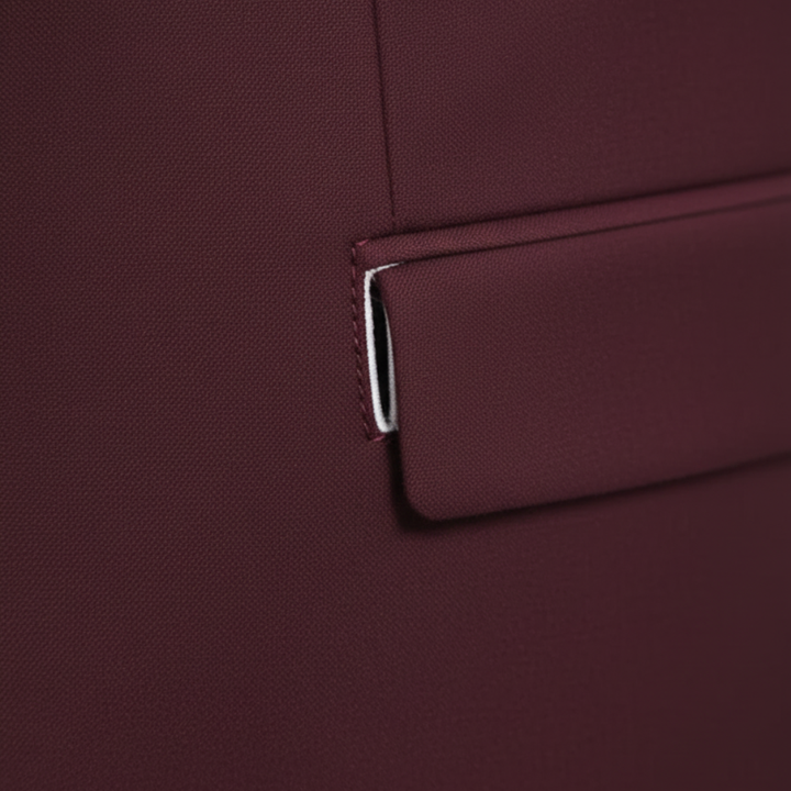 Abito Uomo Elegante in Materiale di Alta Qualità | Altivaro