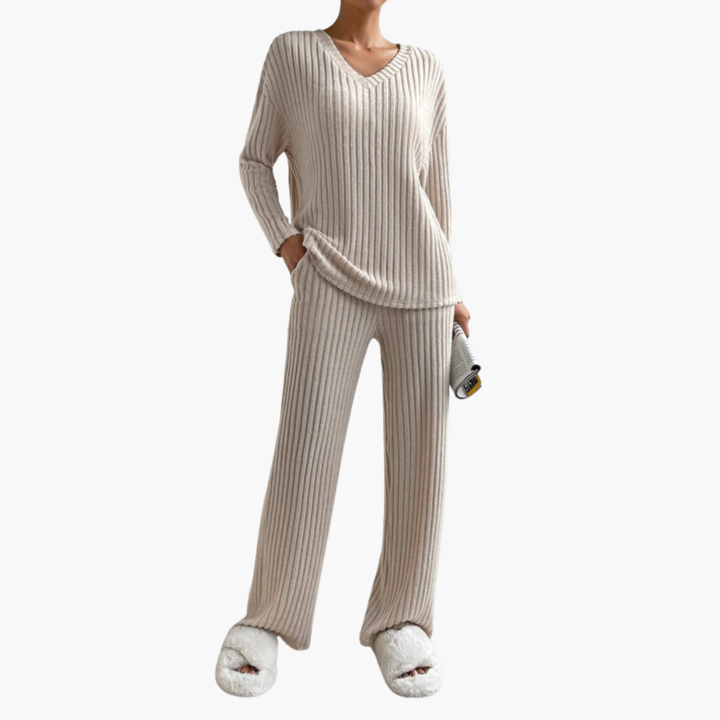 Complete Ribbed Knit Sweater and Pants for Women | Altivaro