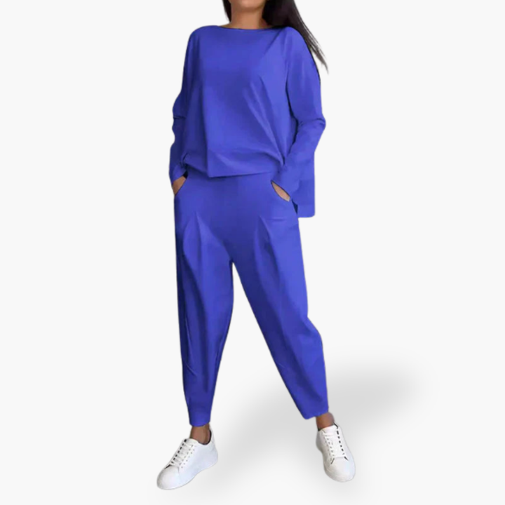 Women's Green Suit with Comfortable Shirt and Pants | Altivaro