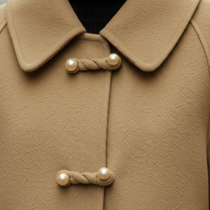 Cappotto donna con bottoni perla | Altivaro