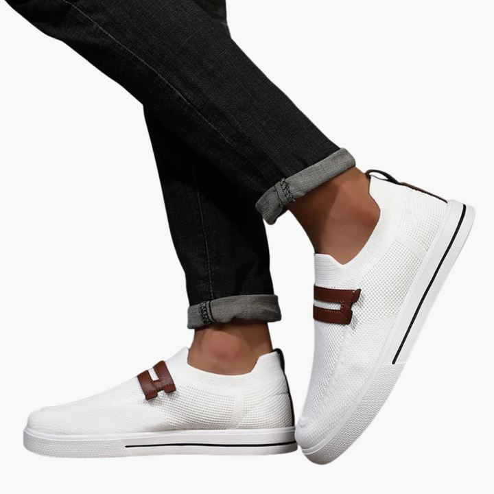 Scarpe da uomo ortopediche in mesh con cinturino in pelle | Altivaro