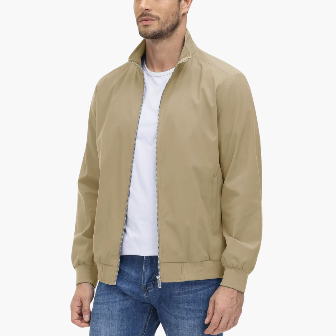 Men's Lightweight Windproof Jacket | Altivaro